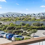 Eden On The Bay 174B By Host Agents